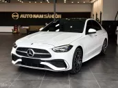 Xe trắng nội thất nâu