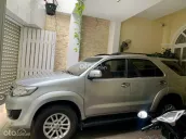 Bán xe Toyota Fortuner bản V full đời cuối 2012