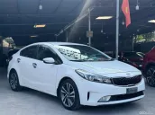 Kia Cerato 2018 số sàn tại Bình Dương