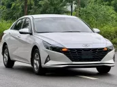 Hyundai Elantra 2024