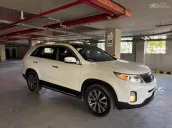 KIA SORENTO 2.4 GATH - 2015 Bản Full Xăng Odo chuẩn: 41.000 km Màu: Trắng Giá: 408Triệu tl Tình trạng xe: