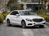 Một chiếc C-Class vừa đẹp, vừa chất, vừa đáng xuống tiền thì đừng bỏ qua em này