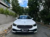 Sự cân bằng giữa sang trọng – êm ái – tinh tế, đúng chất E-Class