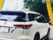 Trang bị nhiều phụ kiện