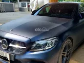 Xe lãnh đạo, nội thất nguyên bản