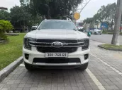 Xe gia đình rộng rãi, tiện nghi đầy đủ
