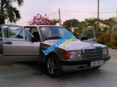 Cần bán gấp Mercedes Trước 1990, màu bạc