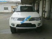 Xe Mitsubishi Pajero 2WD AT 2014