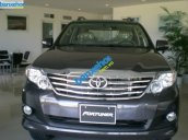 Bán xe Toyota Fortuner đời 2014, màu xám, nhập khẩu nguyên chiếc