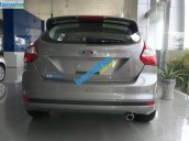 Xe Ford Focus  2014