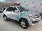 Xe Toyota Fortuner V 2.7 AT 2013