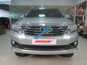 Xe Toyota Fortuner V 2.7 AT 2013