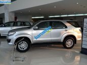 Xe Toyota Fortuner 2.7V 4x4 2014