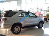 Xe Toyota Fortuner 2.7V 4x4 2014