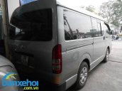 Xe Toyota Hiace  2011