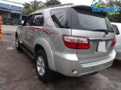 Xe Toyota Fortuner V 2010