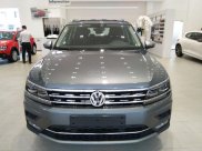 VW Sài Gòn - Mời anh chị xem giá lăn bánh CTKM của xe Tiguan Elegance 2021 màu xám, sẵn xe, giao ngay, SUV gầm cao 7 chỗ