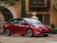 Toyota Prius 2017 có giá khởi điểm 25.550 USD tại Mỹ Toyota Prius 2017 có giá khởi điểm 25.550 USD tại Mỹ