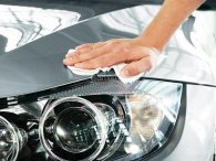 Cách làm sạch nước ngưng tụ bên trong đèn pha