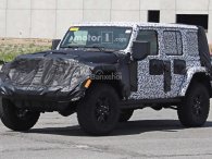 Rò rỉ hình ảnh mới nhất về nội thất của Jeep Wrangler 2018