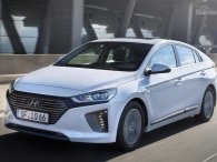 Hyundai Ioniq Plug-in Hybrid chốt giá từ 737 triệu đồng