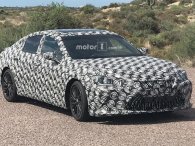 Lexus ES 2019 thế hệ mới chạm mặt các đối thủ Đức trên đường thử