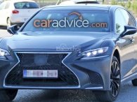 Lexus LS F 2018 lần đầu lộ ảnh chạy thử