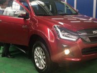 Isuzu D-Max 2018 facelift đã về đến đại lý, chờ ngày ra mắt Isuzu D-Max 2018 facelift đã về đến đại lý, chờ ngày ra mắt