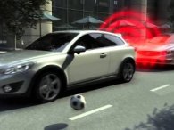 Jaguar Land Rover và Porsche chưa có xe nào có phanh AEB tiêu chuẩn