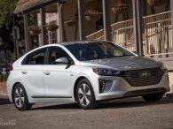 Hyundai Ioniq Plug-In Hybrid 2018 công bố giá bán 566 triệu đồng tại Mỹ