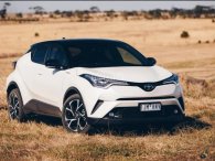Toyota C-HR - SUV bán chạy nhất thị trường Nhật Bản năm 2017