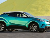 Toyota C-HR 2018 cập bến thị trường Singapore, giá từ 2,06 tỉ đồng