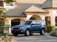 General Motors giành lấy nhãn hiệu Tribute từ tay Mazda