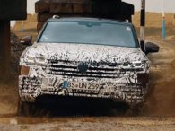 Ngắm Volkswagen Touareg 2019 'lăn lộn' ở Kazakhstan trước khi ra mắt tại Bắc Kinh Ngắm Volkswagen Touareg 2019 'lăn lộn' ở Kazakhstan trước khi ra mắt tại Bắc Kinh