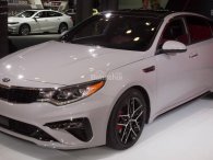 Kia Niro, Optima và Sedona sẽ có tùy chọn dẫn động AWD