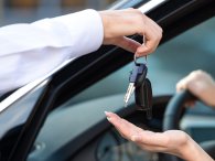 Thuê xe tự lái: Ưu và nhược điểm