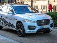 Jaguar Land Rover phát triển hệ thống “nhìn trước” ngã rẽ