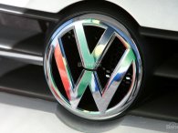 Tiếp tục dính lỗi, Volkswagen triệu hồi 410.000 xe do hư dây an toàn