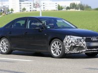 Audi A4 2019 facelift khoe thân trên đường thử với lớp ngụy trang mỏng manh