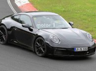 Porsche 911 hoàn toàn mới lộ diện 'trần trụi' trên đường thử