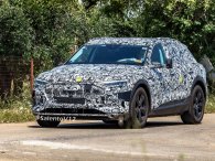 Audi E-Tron Quattro chạy thử với gương chiếu hậu xấu không tưởng