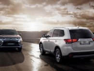 Mitsubishi ưu đãi tháng 7: Outlander chơi trội giảm hơn 50 triệu đồng 