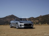 Jaguar J-Type có thể là xe động cơ đặt giữa