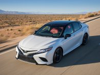 Toyota Camry 2019 vượt mặt các mẫu xe nào trong cuộc đua tăng tốc 0-96 km/h?