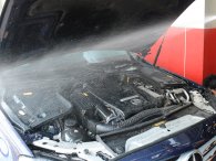 Có nên rửa khoang máy xe ô tô? Có nên rửa khoang máy xe ô tô?