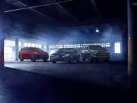 Toyota Camry và Highlander khoác lên mình lớp ngoại thất Nightshade huyền bí