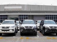 Toyota Fortuner tiếp tục không có đối thủ trong phân khúc SUV 7 chỗ