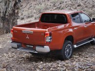 Mitsubishi Triton 2019 all new rò rỉ giá đại lý từ 730 triệu đồng, thêm 2 màu ngoại thất