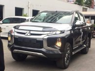 Cận cảnh Mitsubishi Triton 2019 xuất hiện trên đường phố Hà Nội trước khi ra mắt vào tháng 1/2019