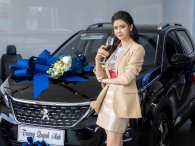 Trương Quỳnh Anh sắm Peugeot 3008 2019 chơi Tết Trương Quỳnh Anh sắm Peugeot 3008 2019 chơi Tết